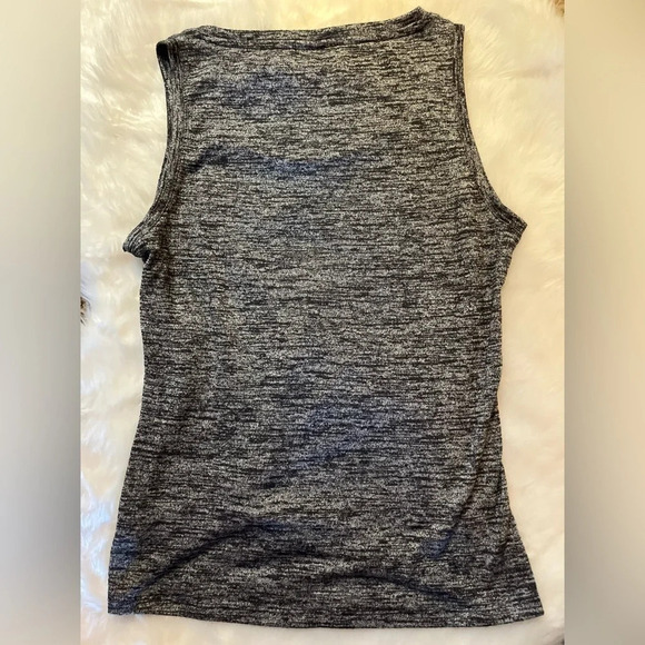 GAP Front Knot Tank - Picture 2 of 4